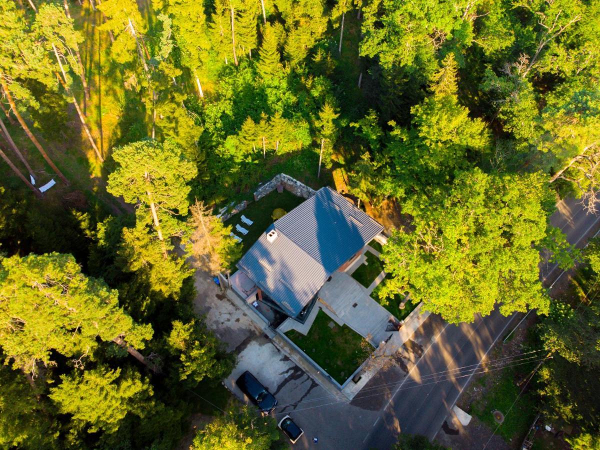Hotel Evergreen Borjomi Exterior photo